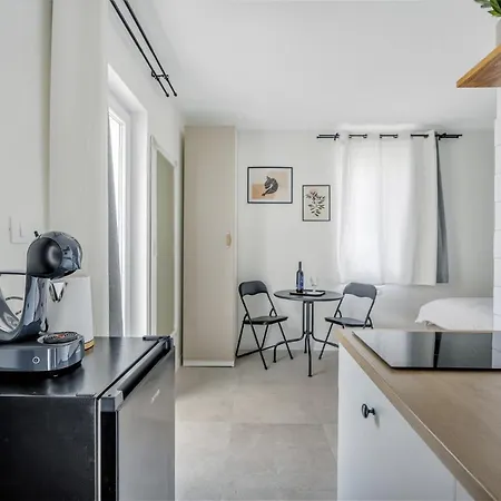 Yucca, 2-min To The And 5 To Daire Trogir