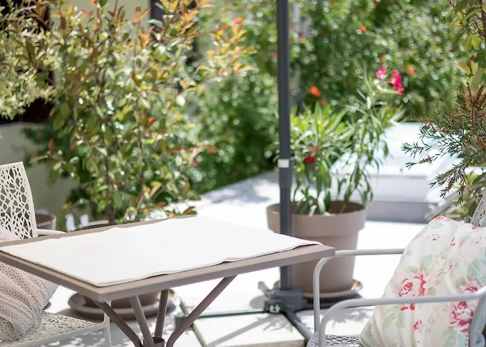 Yucca, 2-min To The And 5 To Τρογκίρ