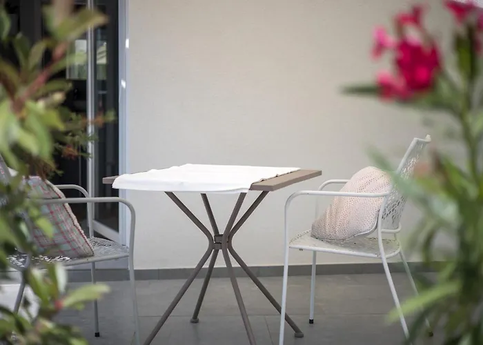 Yucca, 2-min To The And 5 To Διαμέρισμα