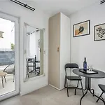 Yucca, 2-min To The And 5 To Apartment *