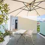 Yucca, 2-min To The And 5 To Apartment Trogir