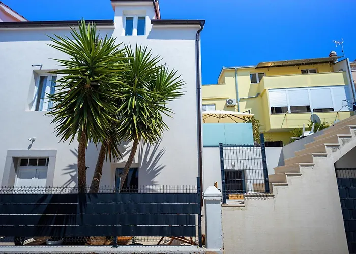 Yucca, 2-min To The And 5 To Daire *